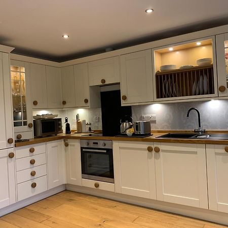 The Lady Of The Lake Windermere Apartment ภายนอก รูปภาพ